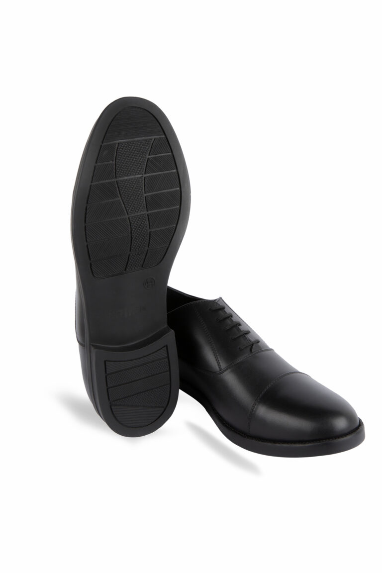 Light weight safety shoes in Uae