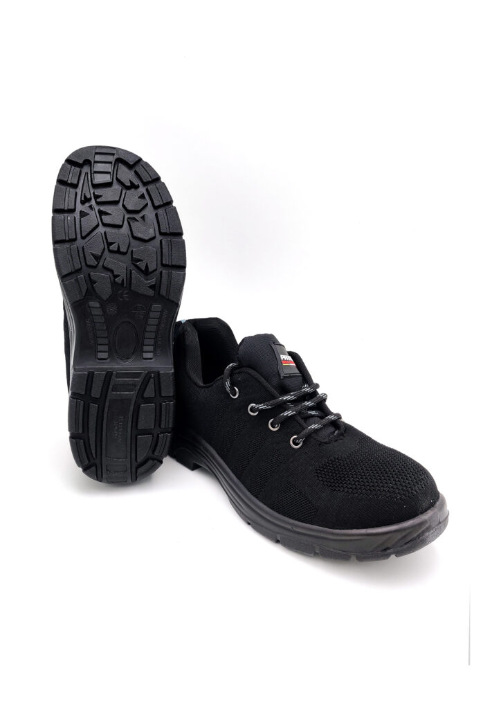 Light weight safety shoes in Uae